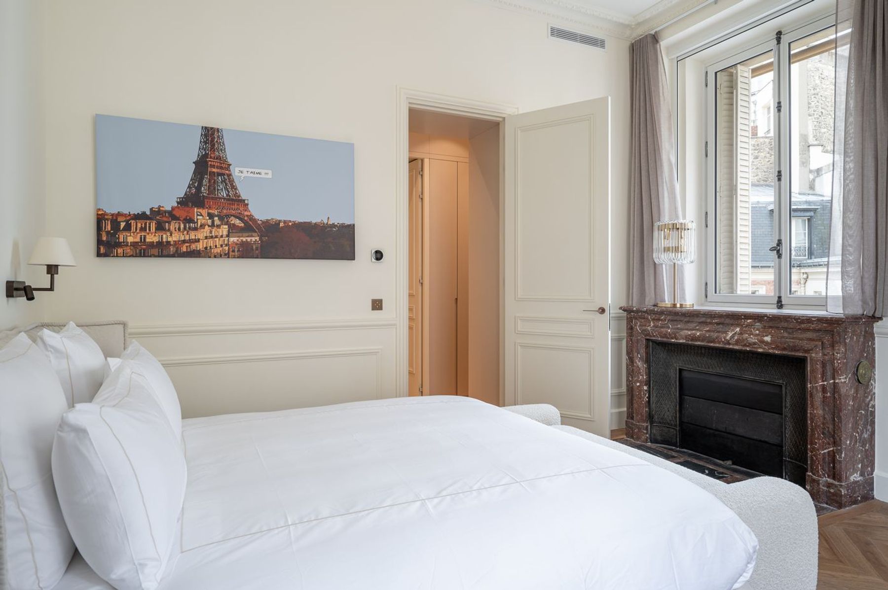 Apartment Montaigne villa photo.